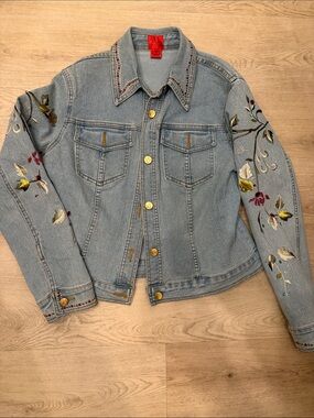 Light Blue Embroidered Denim Jacket with Floral Details - Women